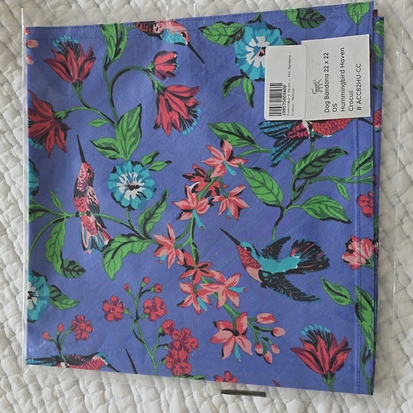 Printfresh Hummingbird Haven - Pet Bandana - Crocus Medium - Picture 5 of 6